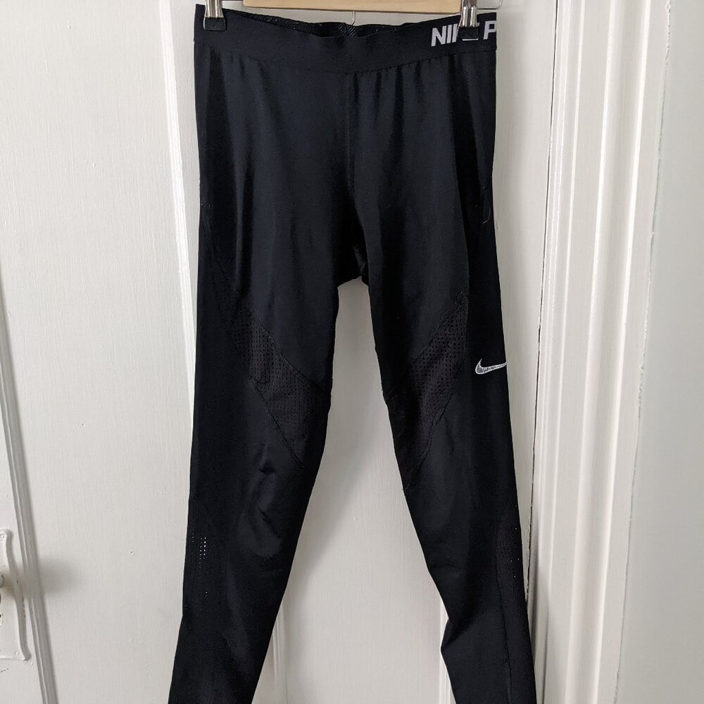 Black Nike Pro Leggings